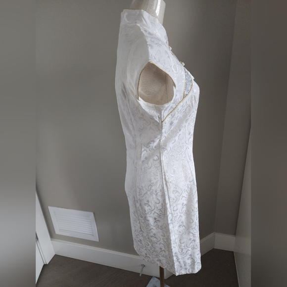 Chinese traditional QiPao, short length - Picture 4 of 12